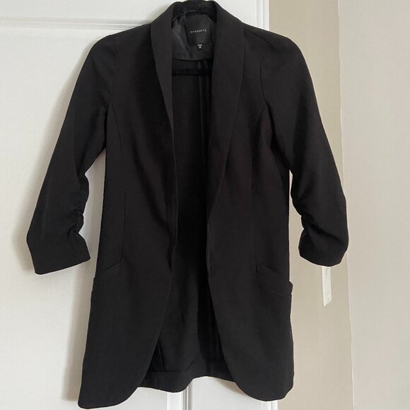 3/4 sleeve black blazer - Picture 1 of 3